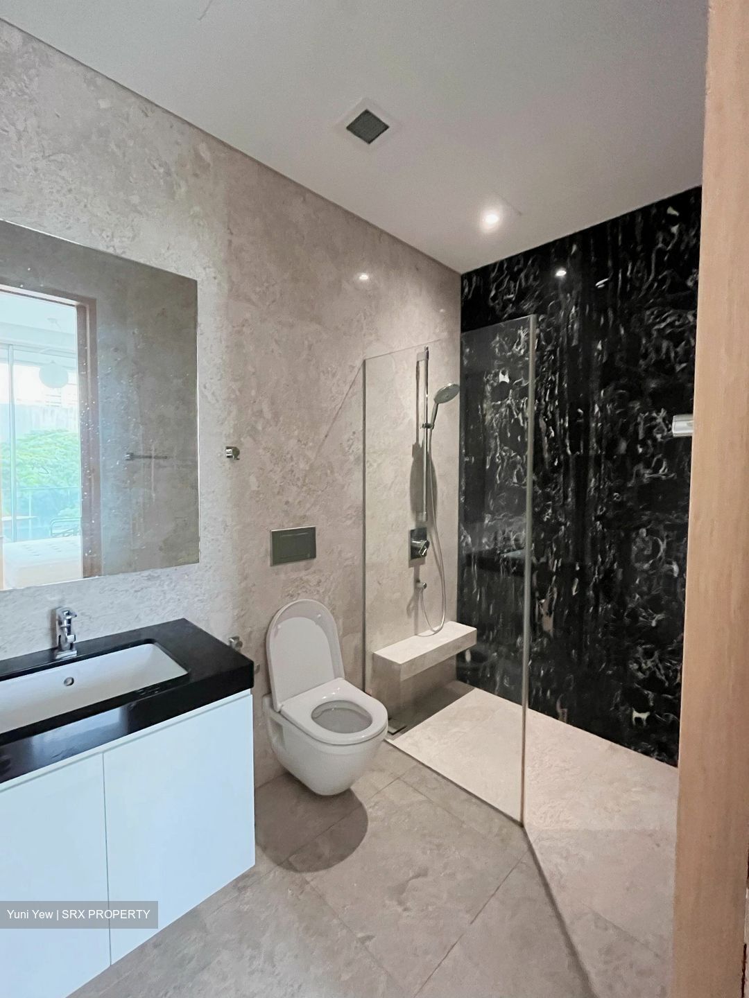Dorsett Residences (D2), Apartment #372471121